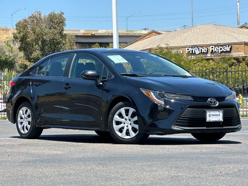 Used 2024 Toyota Corolla LE FWD image 8