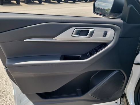 New 2026 Ford Explorer Active AWD/4WD image 17