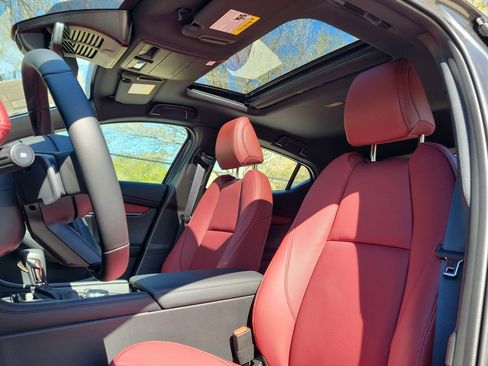 New 2026 MAZDA MAZDA3 Hatchback w/Premium Plus Pkg image 16