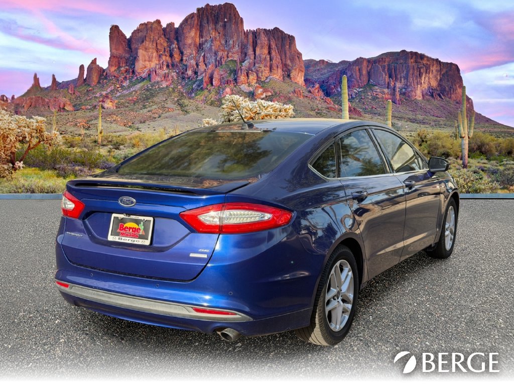 Used 2016 Ford Fusion SE FWD image 8