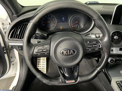 Used 2018 Kia Stinger GT image 9