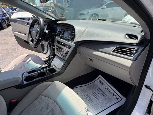 Used 2015 Hyundai Sonata SE w/ Option Group 09 FWD image 20
