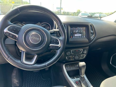 Used 2019 Jeep Compass Sport w/ Cold Weather Group image 22