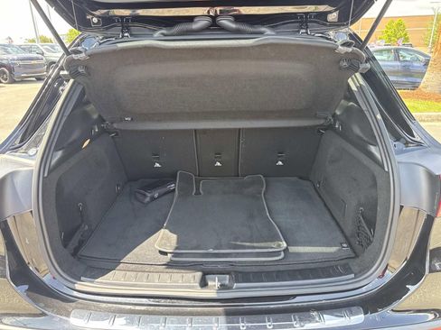 Used 2022 Mercedes-Benz GLA 250 w/ Premium Package Lite image 9