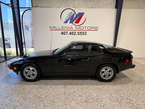 Used 1988 Porsche 924 S RWD image 15