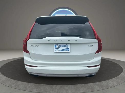 Used 2018 Volvo XC90 T6 Momentum w/ Momentum Plus Package AWD/4WD image 13