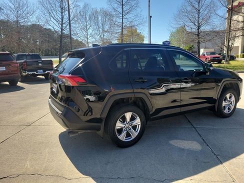 Certified 2025 Toyota RAV4 XLE FWD image 10