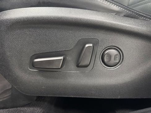 Used 2017 Kia Sorento EX w/ EX V6 Premium Package image 10