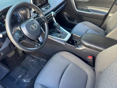 Certified 2025 Toyota RAV4 XLE AWD/4WD image 9