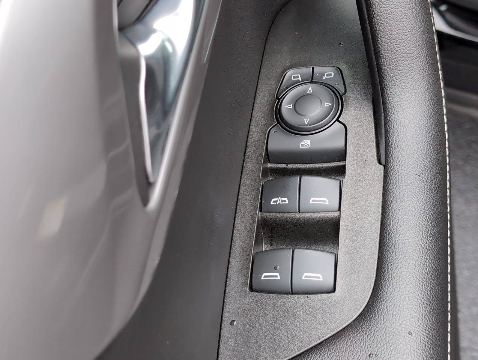 Certified 2023 Chevrolet Blazer LT AWD/4WD image 20
