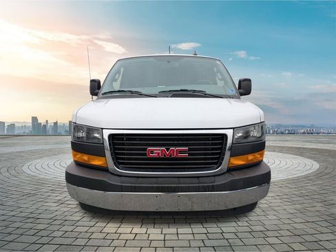 Used 2024 GMC Savana 2500 w/ Driver Convenience Package RWD image 10