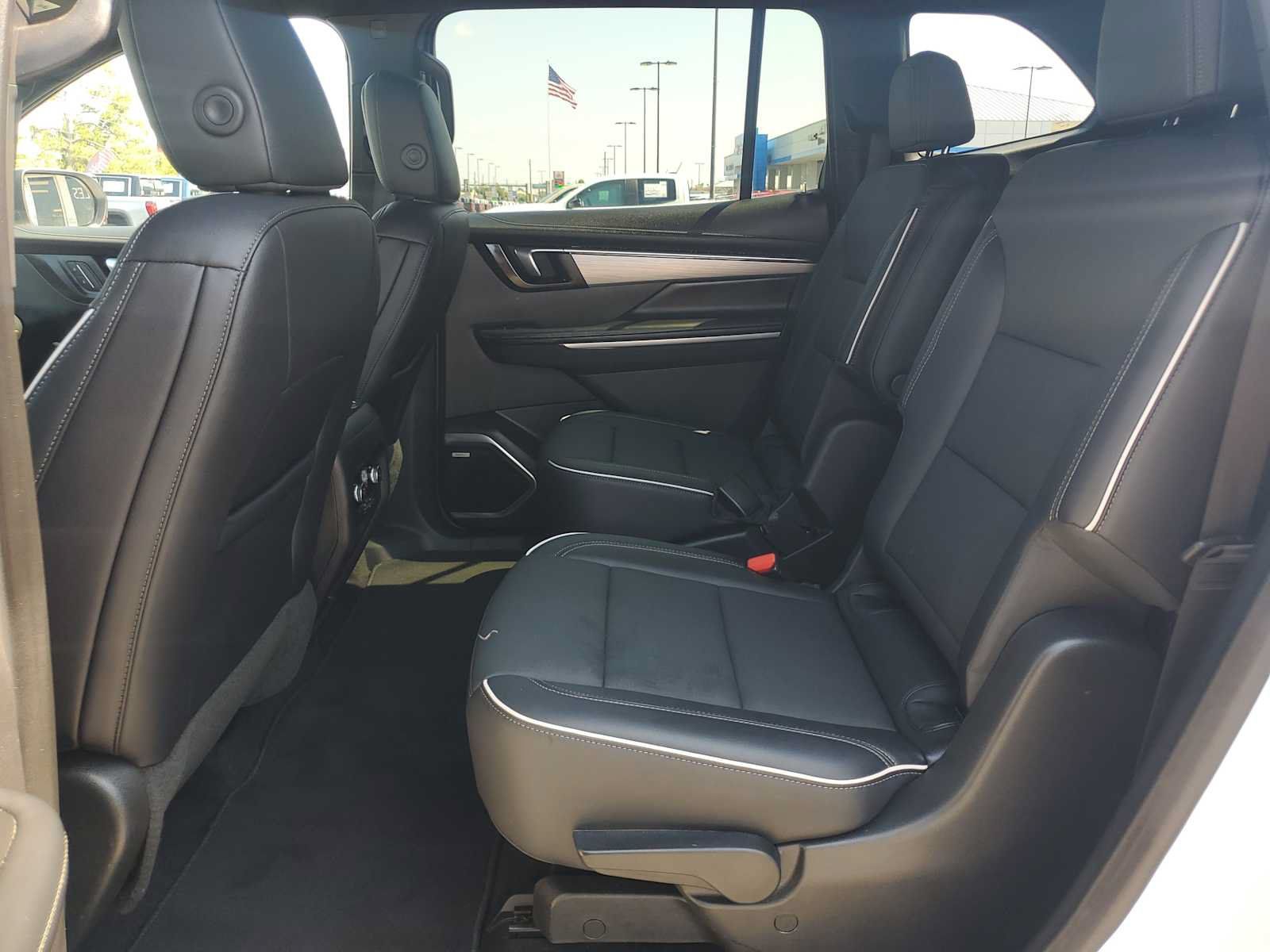 Used 2026 Buick Enclave Preferred FWD image 19