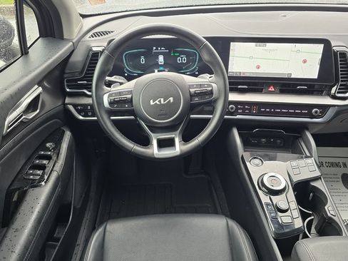Certified 2024 Kia Sportage EX w/ EX Premium Package AWD/4WD image 11