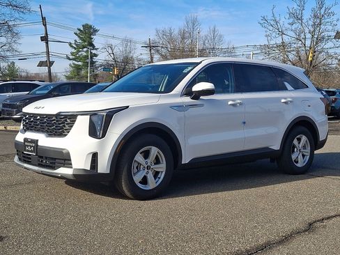 New 2026 Kia Sorento LX FWD image 3