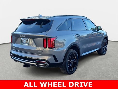 Used 2023 Kia Sorento SX image 5