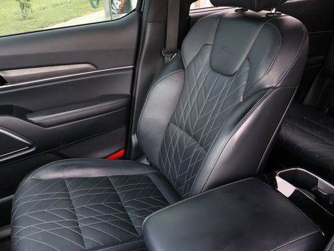 Used 2024 Kia Telluride SX Prestige X-Line AWD/4WD image 25