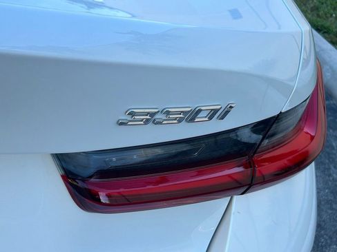 Used 2024 BMW 330i Sedan w/ Convenience Package image 19
