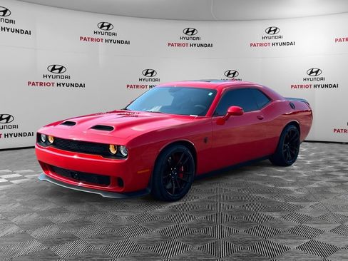 Used 2023 Dodge Challenger SRT Hellcat w/ Driver Convenience Group image 7
