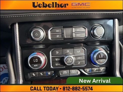 Used 2024 GMC Yukon Denali Ultimate image 28