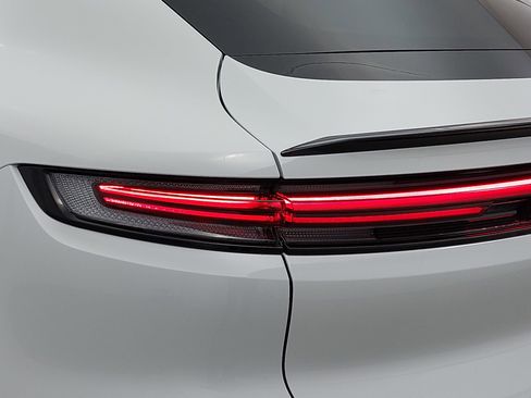 New 2026 Porsche Cayenne image 37