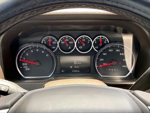 Used 2022 Chevrolet Silverado 1500 LT w/ Convenience Package II RWD image 17