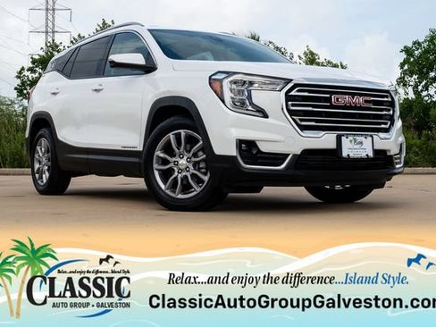 Used 2022 GMC Terrain SLT w/ LPO, Cargo Package FWD image 1