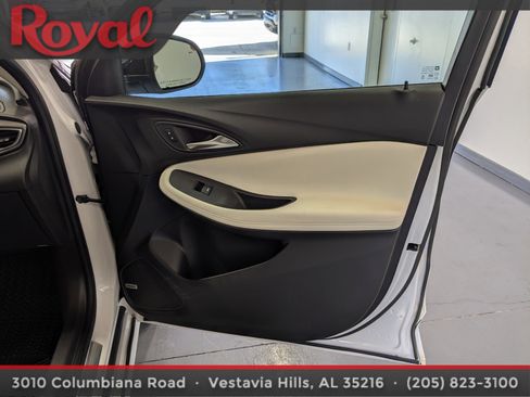 Used 2022 Buick Encore GX Essence w/ Advanced Technology Package image 7