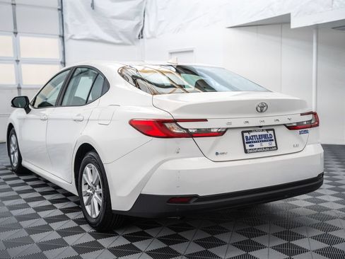Certified 2025 Toyota Camry LE FWD image 6