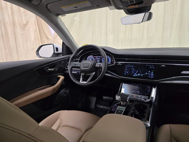 Certified 2025 Audi Q8 Premium AWD/4WD image 37