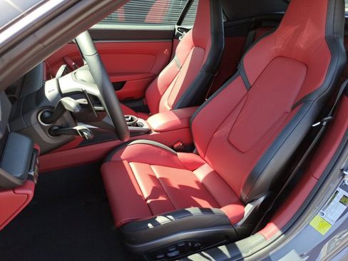 Used 2026 Porsche 911 Carrera image 5