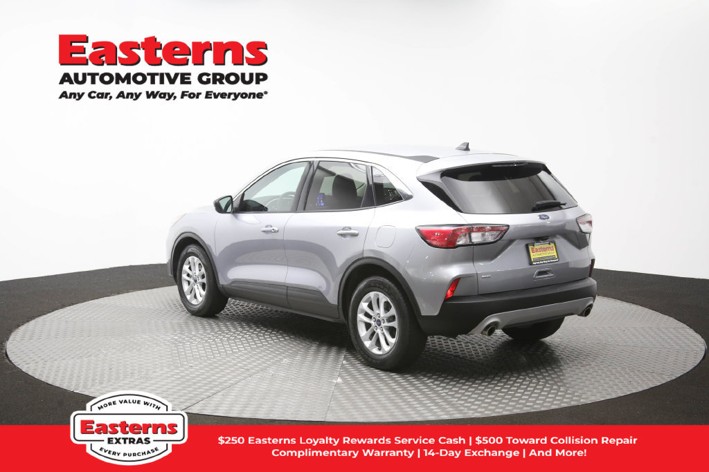 Used 2022 Ford Escape SE FWD image 66