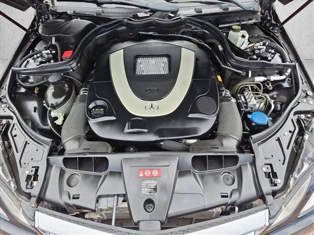 Used 2010 Mercedes-Benz E 550 Coupe image 23