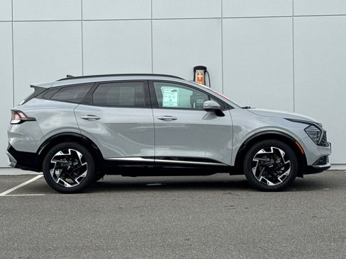 Used 2024 Kia Sportage SX image 6