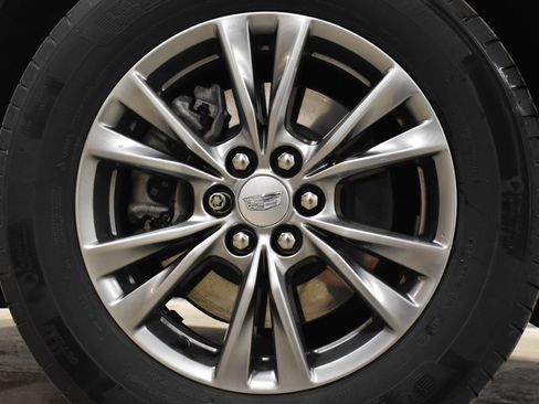 Used 2021 Cadillac XT5 Premium Luxury w/ LPO, Floor Liner Package image 35