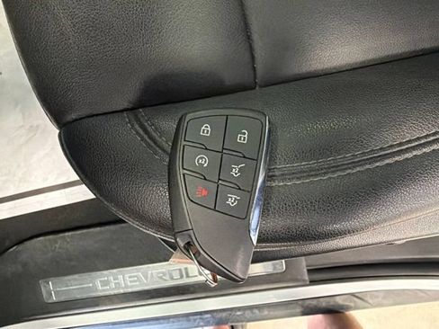 Used 2024 Chevrolet Suburban LT w/ LT Signature Plus Package AWD/4WD image 36