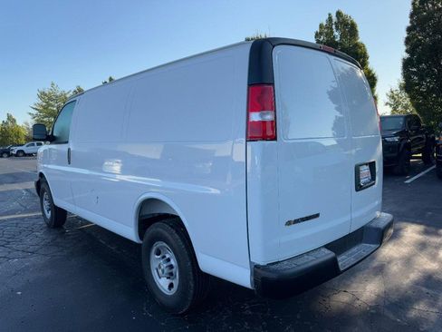 New 2025 Chevrolet Express 3500 Extended w/ Driver Convenience Package image 5