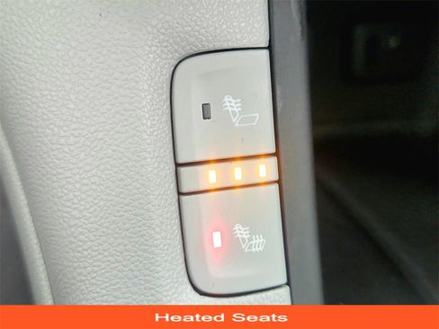 Used 2018 GMC Acadia SLT image 19