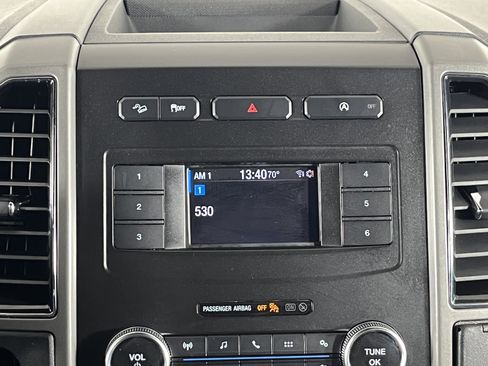 Used 2018 Ford Expedition XLT w/ Equipment Group 201A AWD/4WD image 15