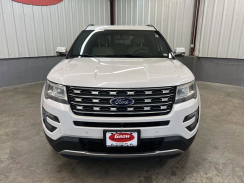 Used 2016 Ford Explorer Limited image 8