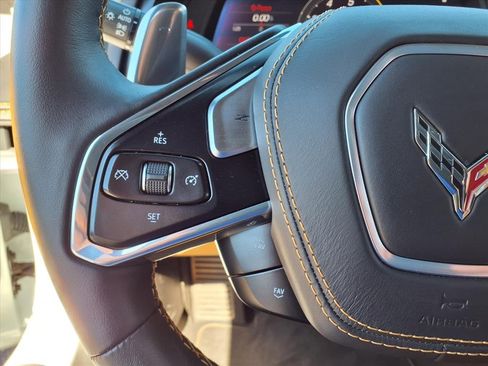 Used 2022 Chevrolet Corvette Stingray Premium Conv w/ Z51 Performance Package image 35