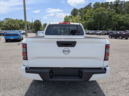 New 2025 Nissan Frontier SV RWD image 5