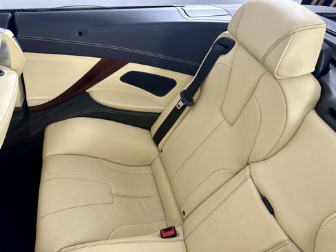 Used 2015 BMW M6 Convertible image 20