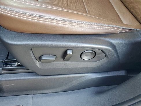 Used 2021 Chevrolet Tahoe High Country image 23