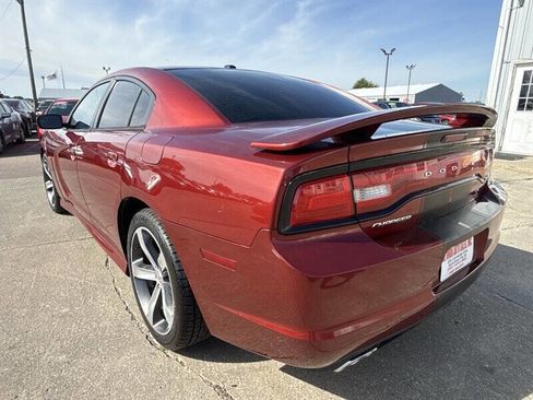 Used 2014 Dodge Charger SXT RWD image 5