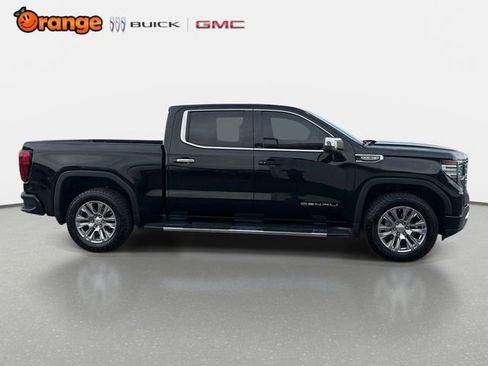 Used 2024 GMC Sierra 1500 Denali w/ Technology Package AWD/4WD image 2