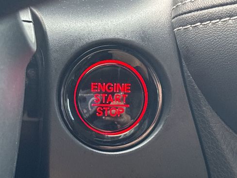 Used 2025 Honda HR-V EX-L image 26