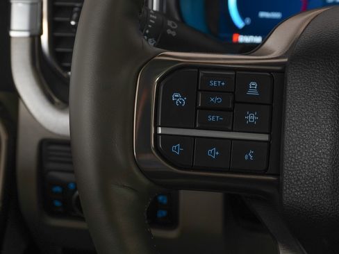 Used 2026 Ford F450 Platinum w/ Platinum Plus Package image 19