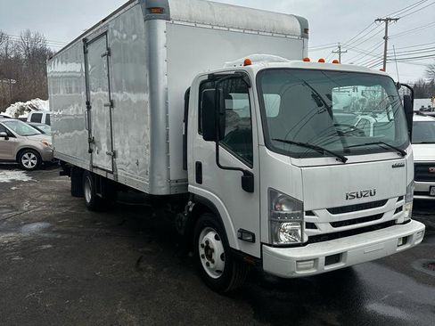 Used 2019 Isuzu NPR RWD image 6