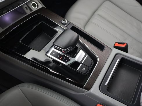 Used 2022 Audi Q5 2.0T Premium image 54