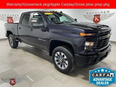 Used 2024 Chevrolet Silverado 2500 Custom w/ Custom Convenience Package AWD/4WD image 1